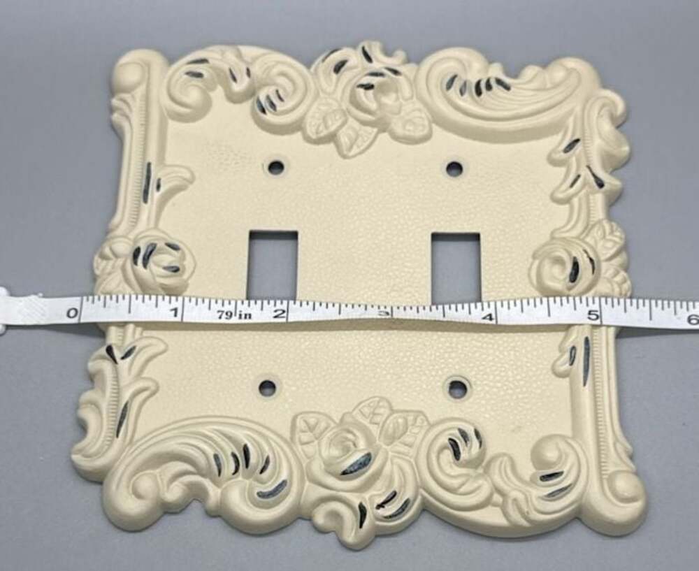 Amertac Cast Metal Antique White Switch & Outlet Plate Covers Lot Cottagecore - Picture 4 of 13
